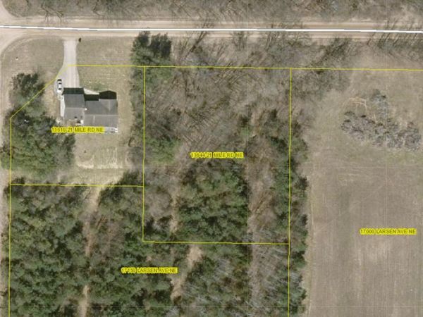 13644 21 Mile Road, Gowen, MI 49326