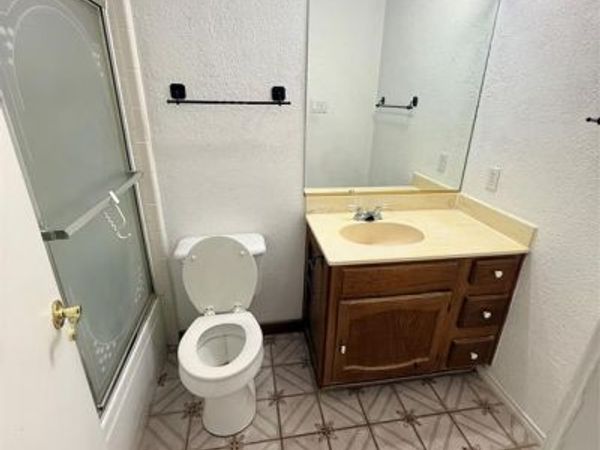 2809 Newkirk Court, Euless, TX 76039