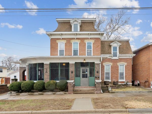 512 Broad Street, Sabula, IA 52070