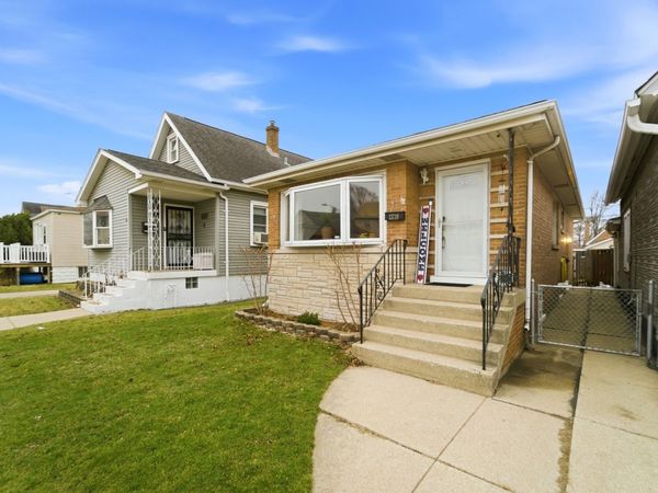 13210 S Carondolet Avenue, Chicago, IL 60633