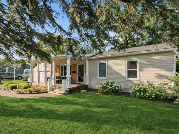 2917 Westridge Drive, Woodridge, IL 60517