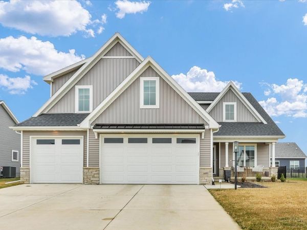 1403 Winterberry Road, Savoy, IL 61874