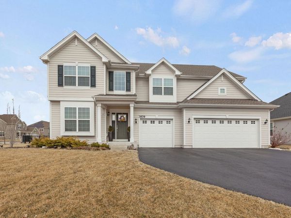 3579 Emerald Road, Elgin, IL 60124