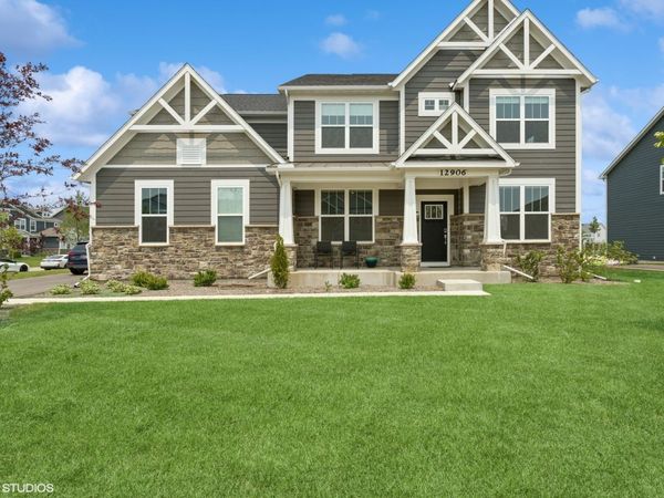 12906 S Sydney Circle, Plainfield, IL 60585