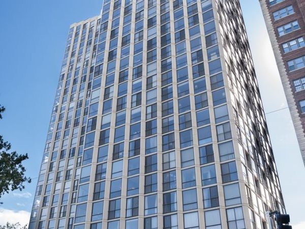 345 W Fullerton Parkway, Unit 1801, Chicago, IL 60614