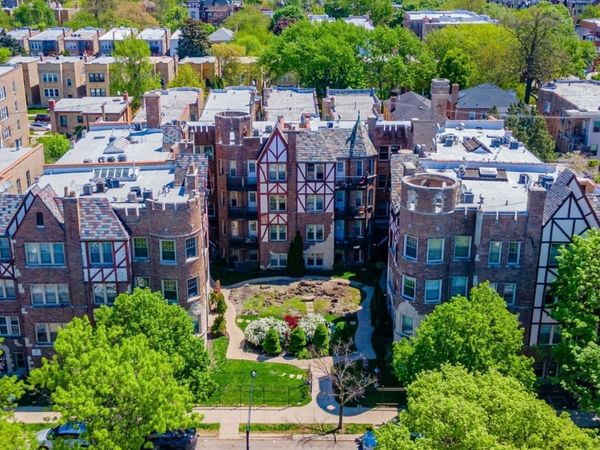 5717 N Kimball Avenue, Unit 2N, Chicago, IL 60659