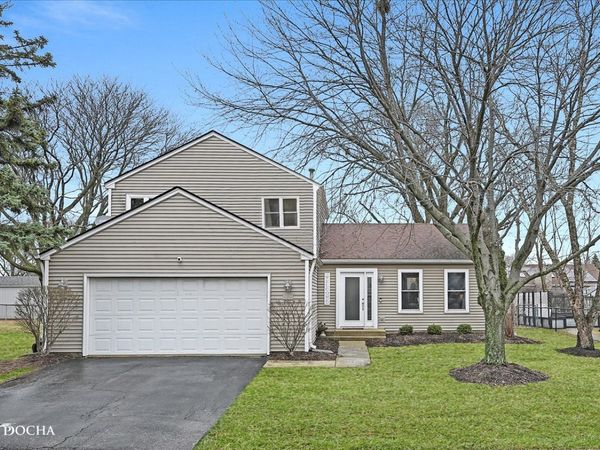 890 Fieldside Lane, Aurora, IL 60504