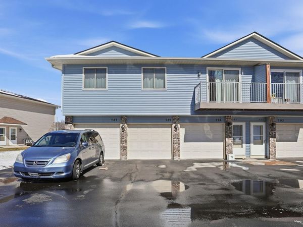 789 Parkside Drive, Unit 789G, Vadnais Heights, MN 55127