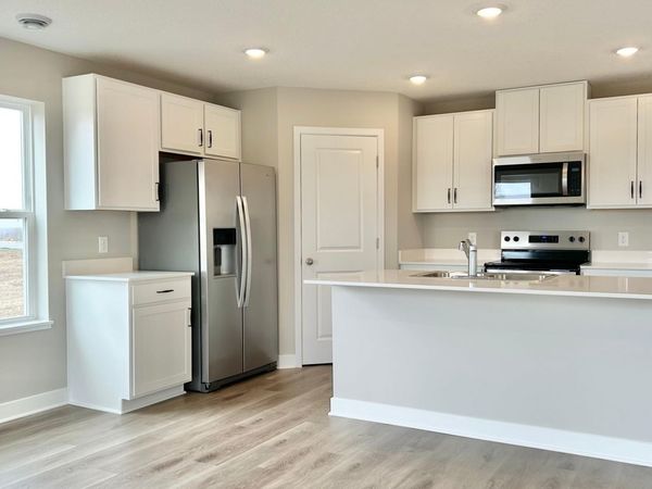 1943 Aztec Avenue, Shakopee, MN 55379