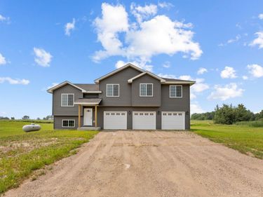 16780 Eagle Ridge Circle, Pine City, MN 55063