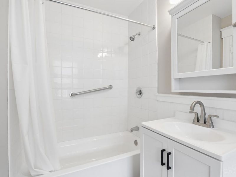 607 Hawthorne Avenue, Cincinnati, OH 45205 Photo 22