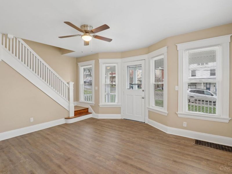 607 Hawthorne Avenue, Cincinnati, OH 45205 Photo 4