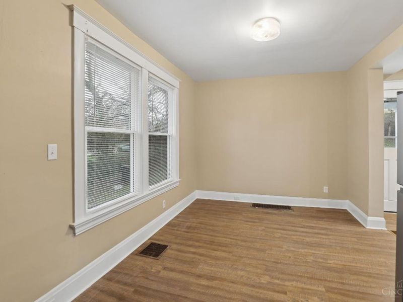 607 Hawthorne Avenue, Cincinnati, OH 45205 Photo 6