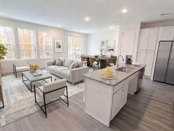 106 Myrtle Rd, Warren, NJ 07059