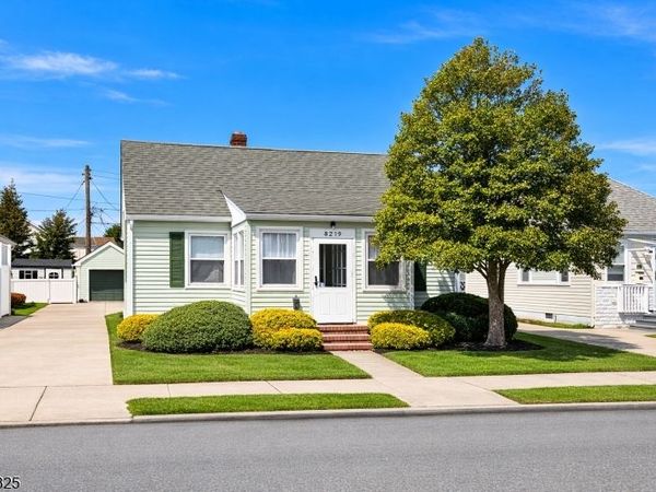 8219 Fulton Ave, Margate, NJ 08402