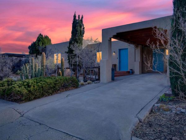 1608 Valencia Drive NE, Albuquerque, NM 87110