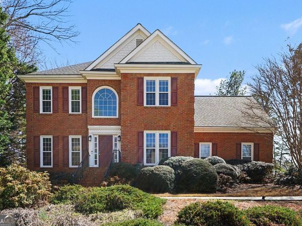 1374 Holly Lake Circle, Snellville, GA 30078