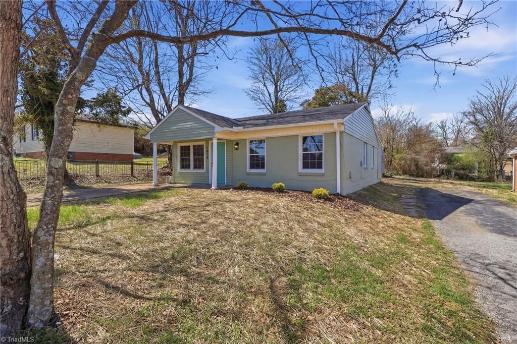 1014 Moody Street, Greensboro, NC 27407 Main Photo
