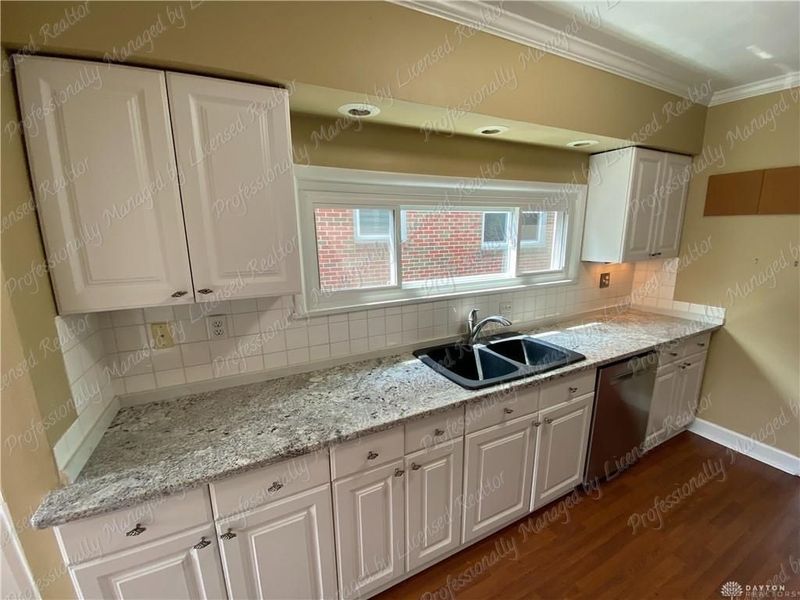 110 Dell Park Avenue, Oakwood, OH 45419 Photo 14