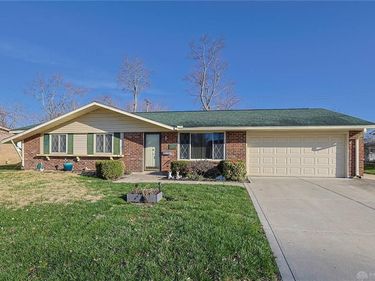 211 Katy Lane, Englewood, OH 45322