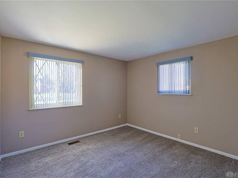 211 Katy Lane, Englewood, OH 45322 Photo 15