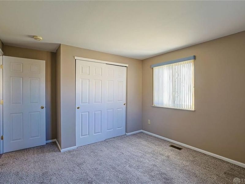 211 Katy Lane, Englewood, OH 45322 Photo 16