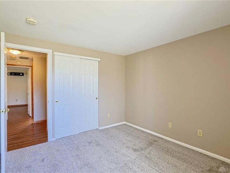 211 Katy Lane, Englewood, OH 45322 Photo 18