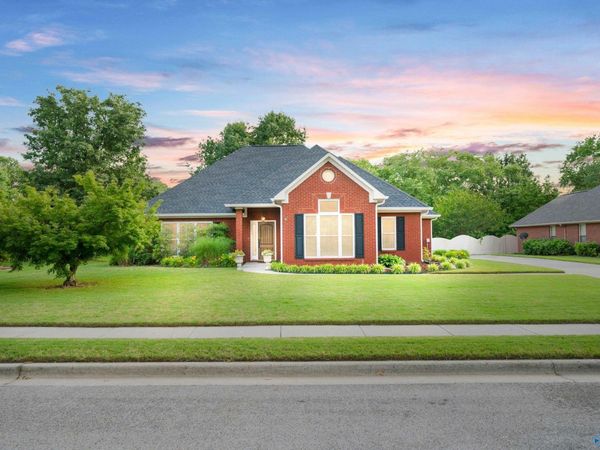 3104 Pendleton Court SE, Owens Cross Roads, AL 35763