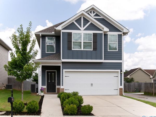 6028 Barringer Court NW, Huntsville, AL 35806