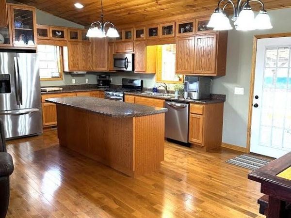 9251 County Road 2960, Mountain View, MO 65548