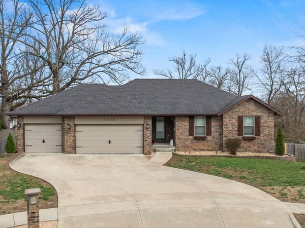 1450 S Calumet Avenue, Republic, MO 65738