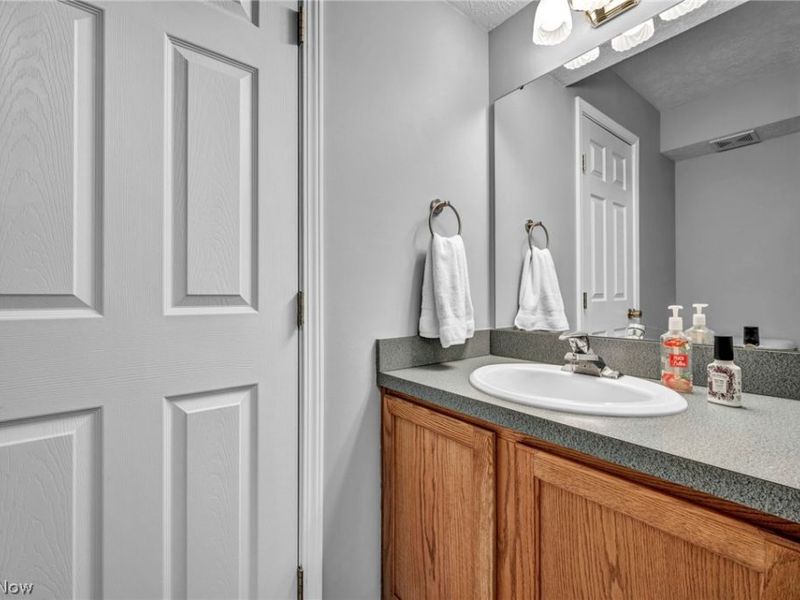 8319 Robinwood Terrace , Macedonia, OH 44056 Photo 23