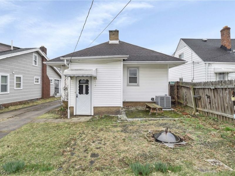 7510 Manhattan Avenue, Parma, OH 44129 Photo 33