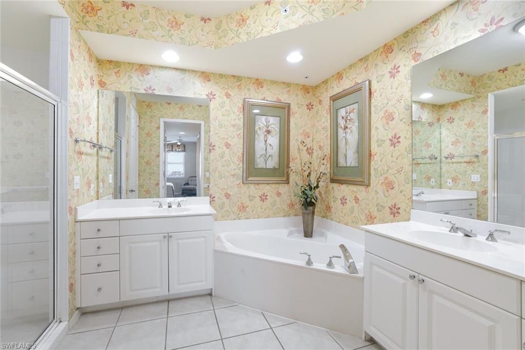 410 Flagship Dr, Unit 603, Naples, FL 34108 Photo