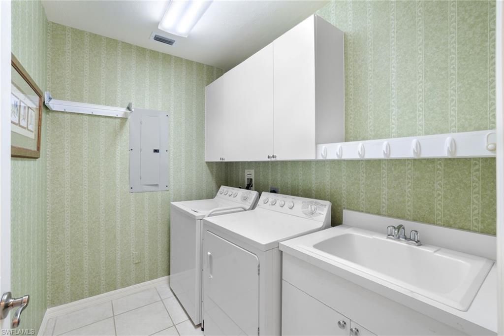 410 Flagship Dr, Unit 603, Naples, FL 34108 Photo