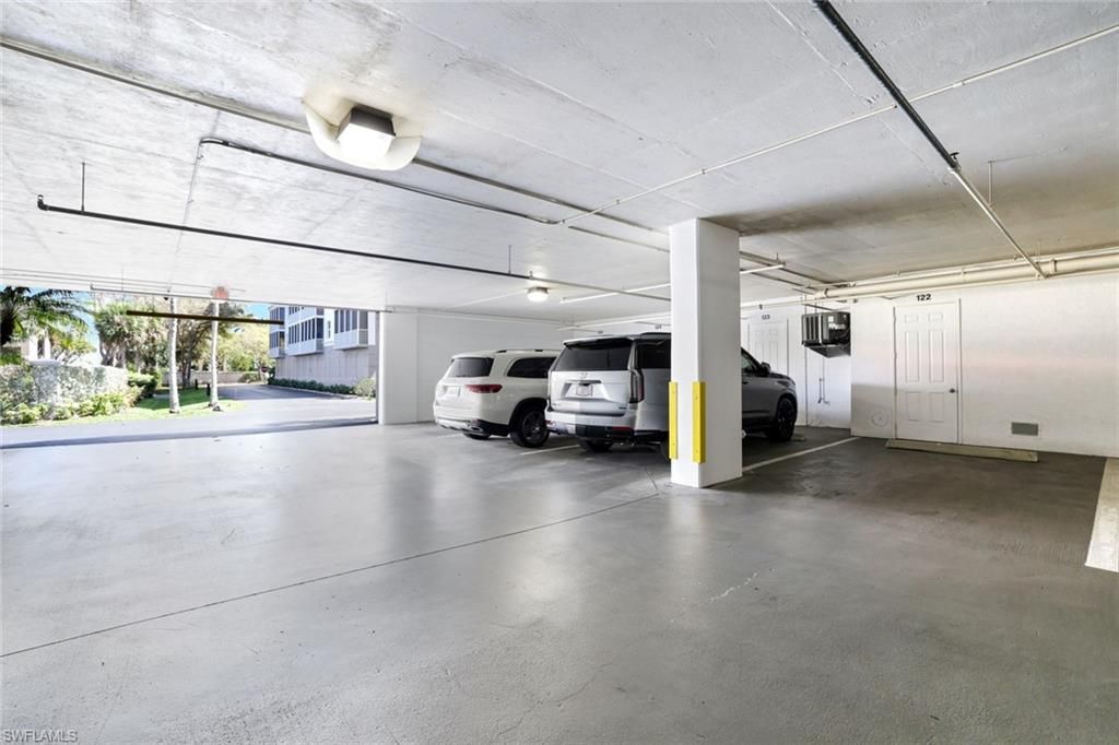 410 Flagship Dr, Unit 603, Naples, FL 34108 Photo