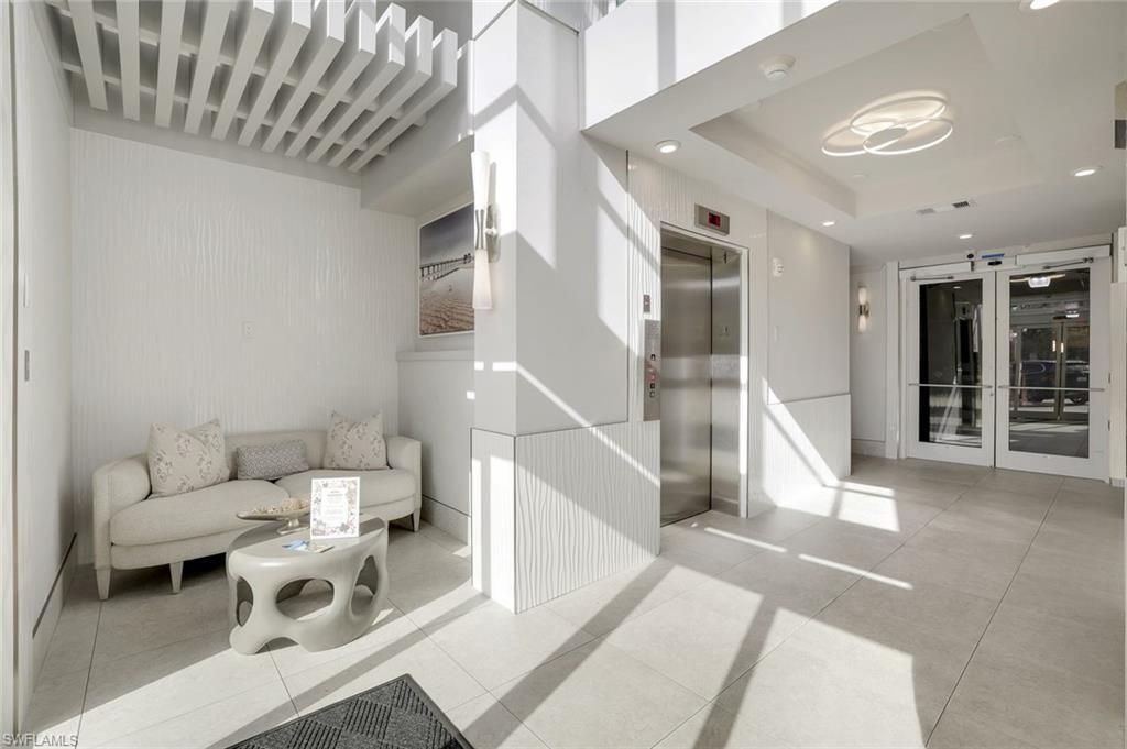 410 Flagship Dr, Unit 603, Naples, FL 34108 Photo
