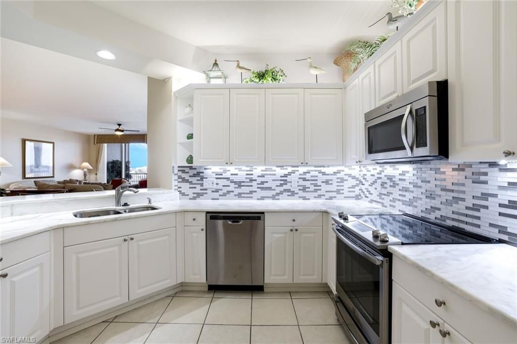 410 Flagship Dr, Unit 603, Naples, FL 34108 Photo