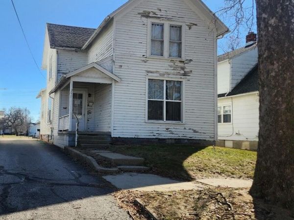 231 W Chestnut Street, Wauseon, OH 43567