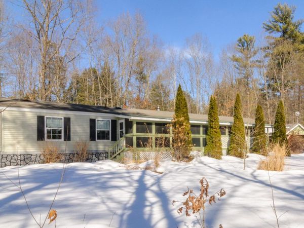 16 Brown Drive, Hinsdale, NH 03451