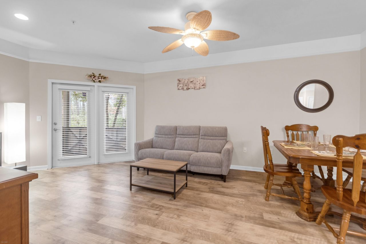 2611 Egret Crest Lane Photo 10