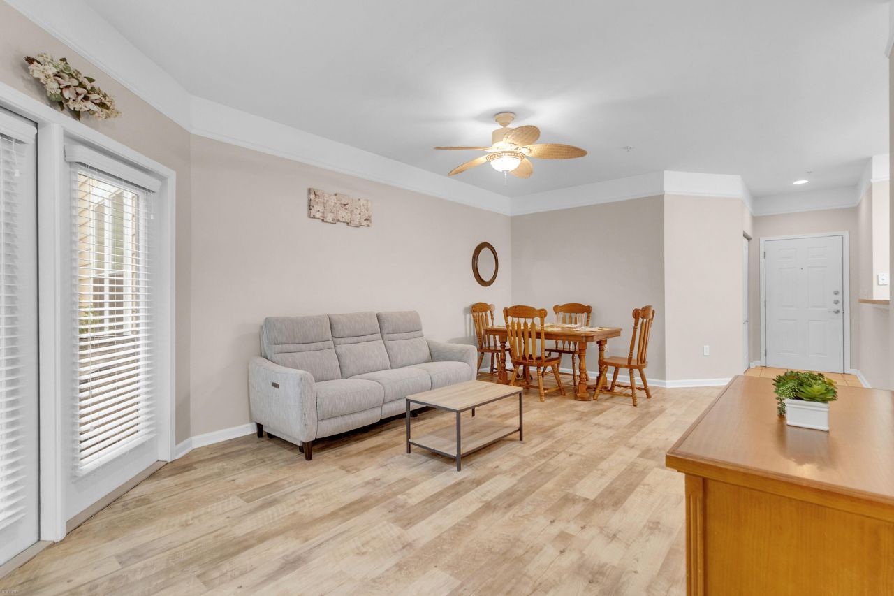 2611 Egret Crest Lane Photo 12