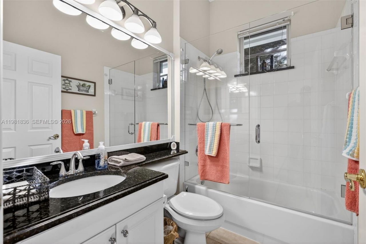 7702 SE Mammoth Dr, Hobe Sound, FL 33455 Photo