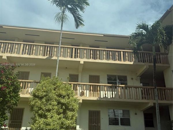 16701 NE 13th Ave, Unit 214, North Miami Beach, FL 33162