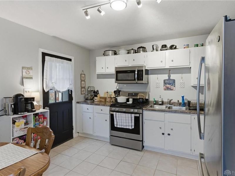 1330 Kylemore Drive, Xenia, OH 45385 Photo 13