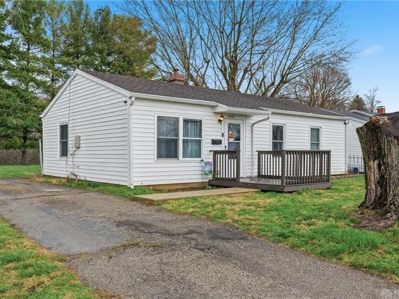 1330 Kylemore Drive, Xenia, OH 45385 Photo 3