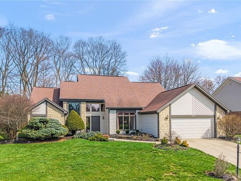 8638 Sycamore Trails Drive, Springboro, OH 45066 Photo 2