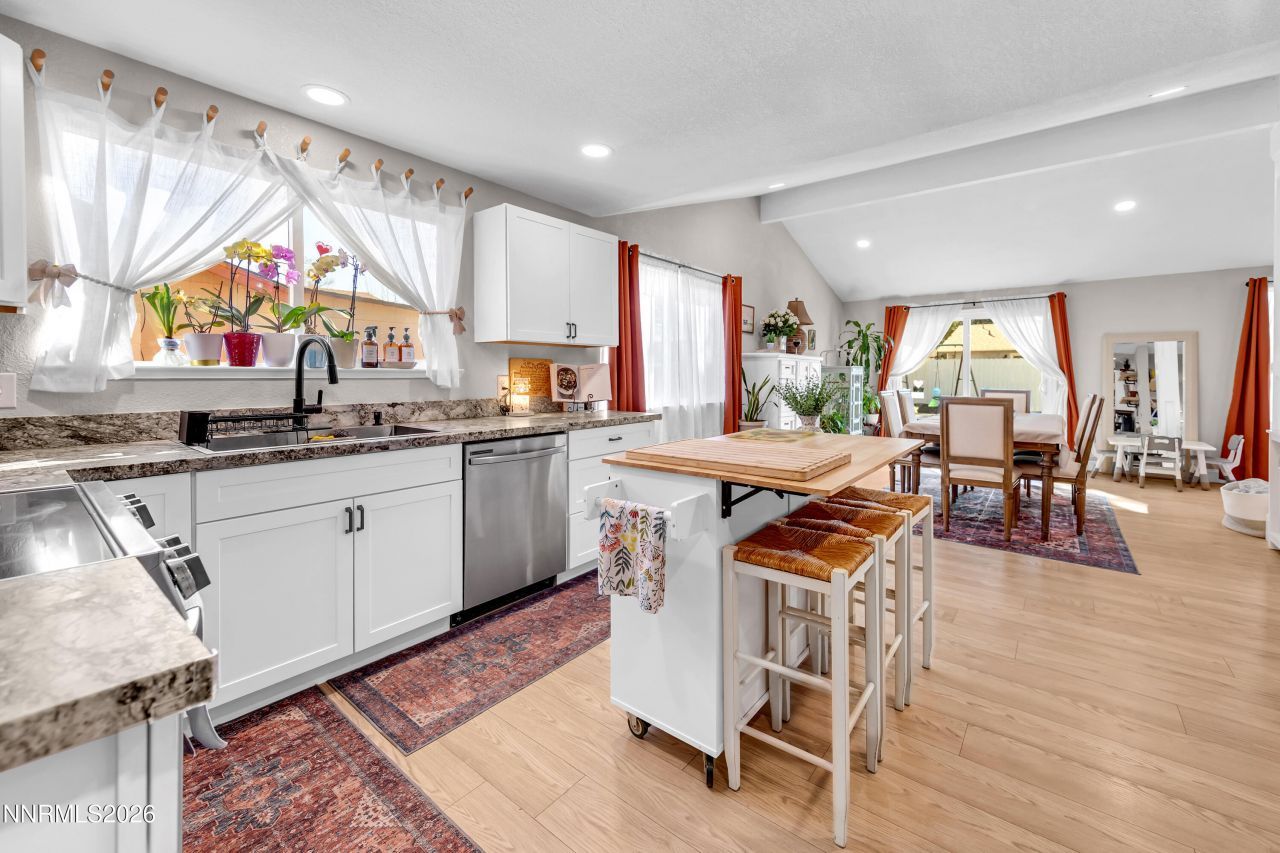 4220 Bismarck Drive, Reno, NV 89502 Photo