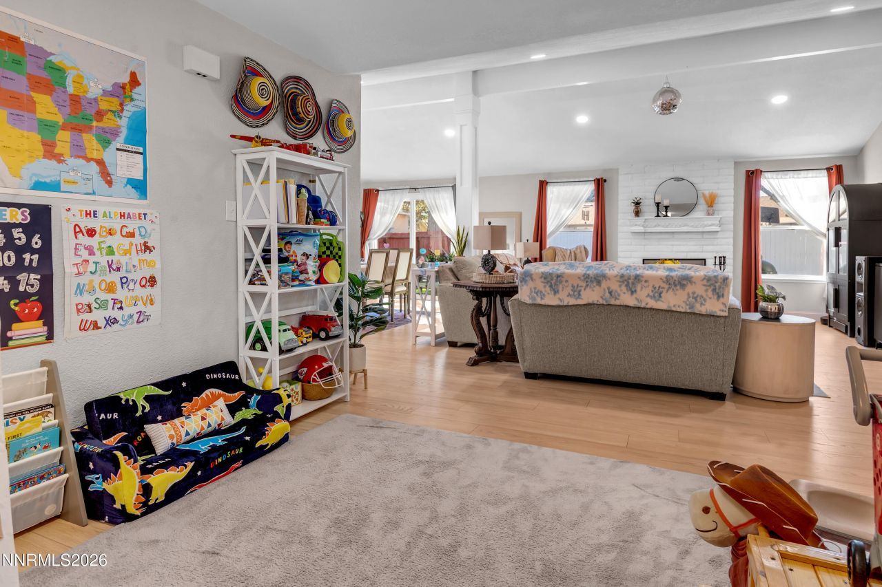 4220 Bismarck Drive, Reno, NV 89502 Photo