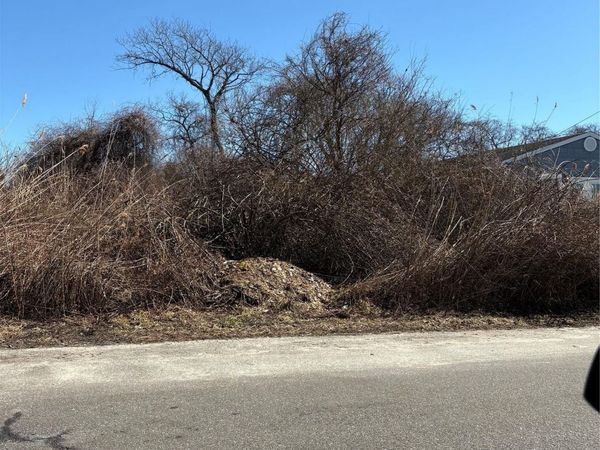 Grandview Drive , Shirley, NY 11967